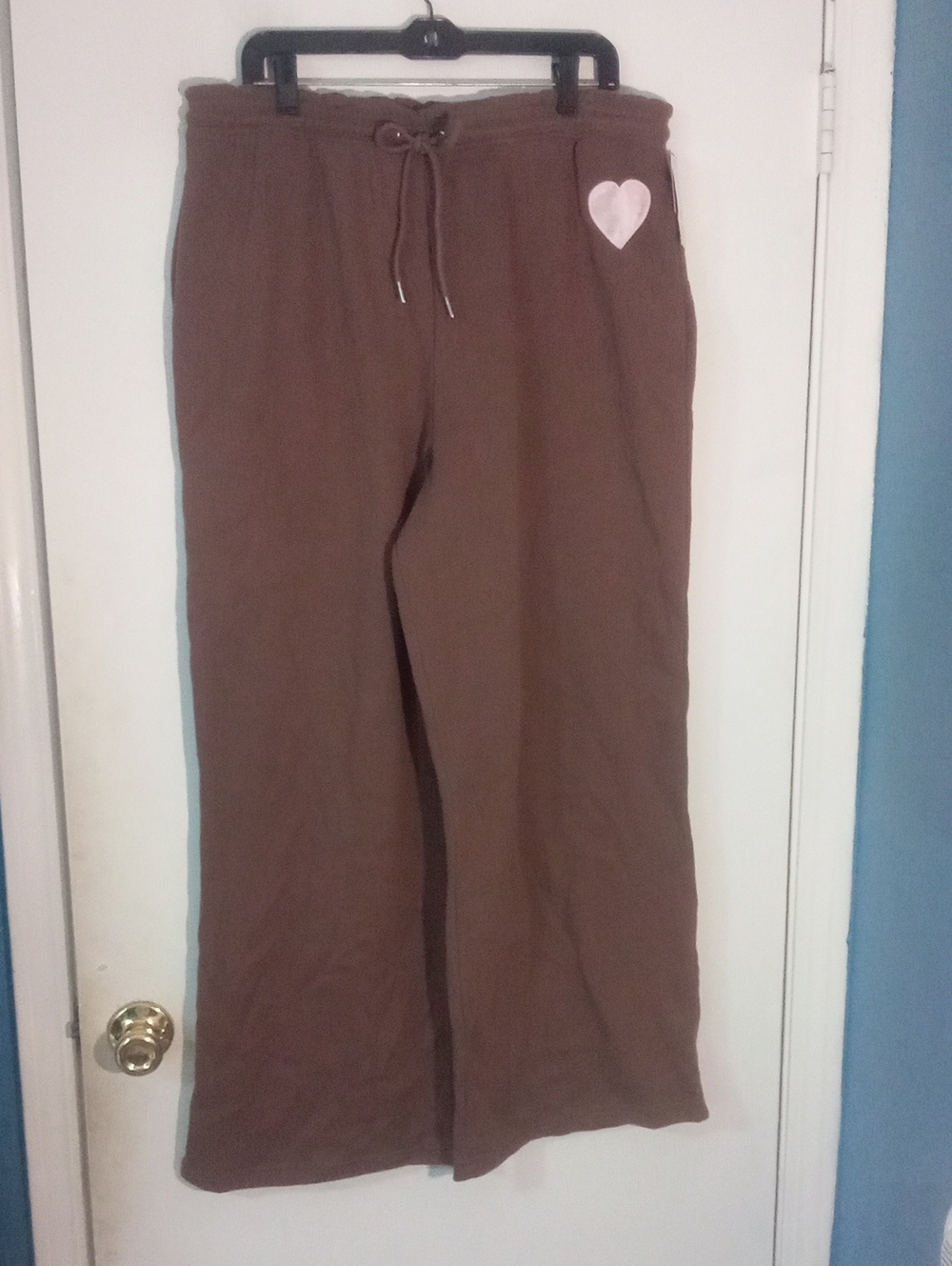 Grayson Threads Brown  Drawstring Lounge Pants Heart Detail XL NWT $25